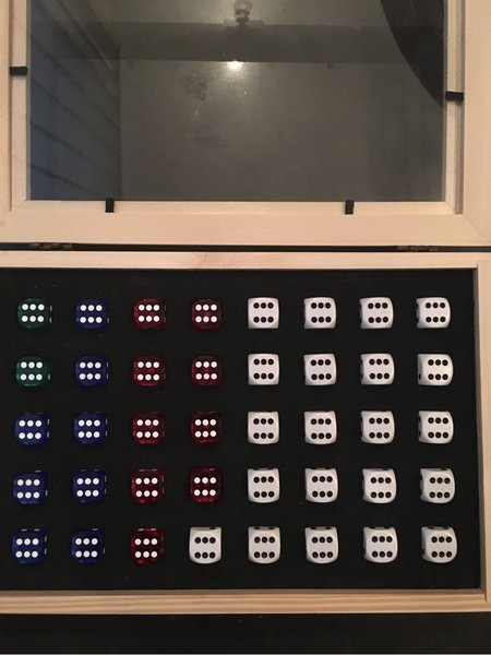 Zaruri cu telecomanda pentru barbut table